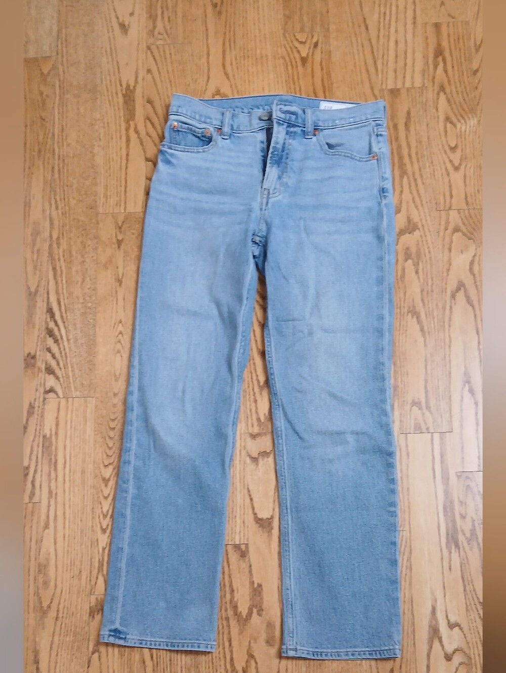 GAP Women's Light Wash Straight-Leg Jeans